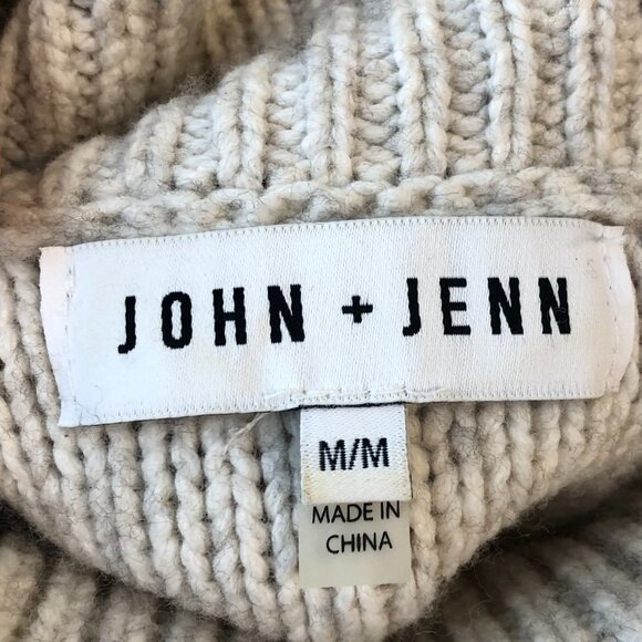 John + Jenn Light Grey Raglan-style Mixed Knit Boxy Turtleneck size M - Picture 3 of 14